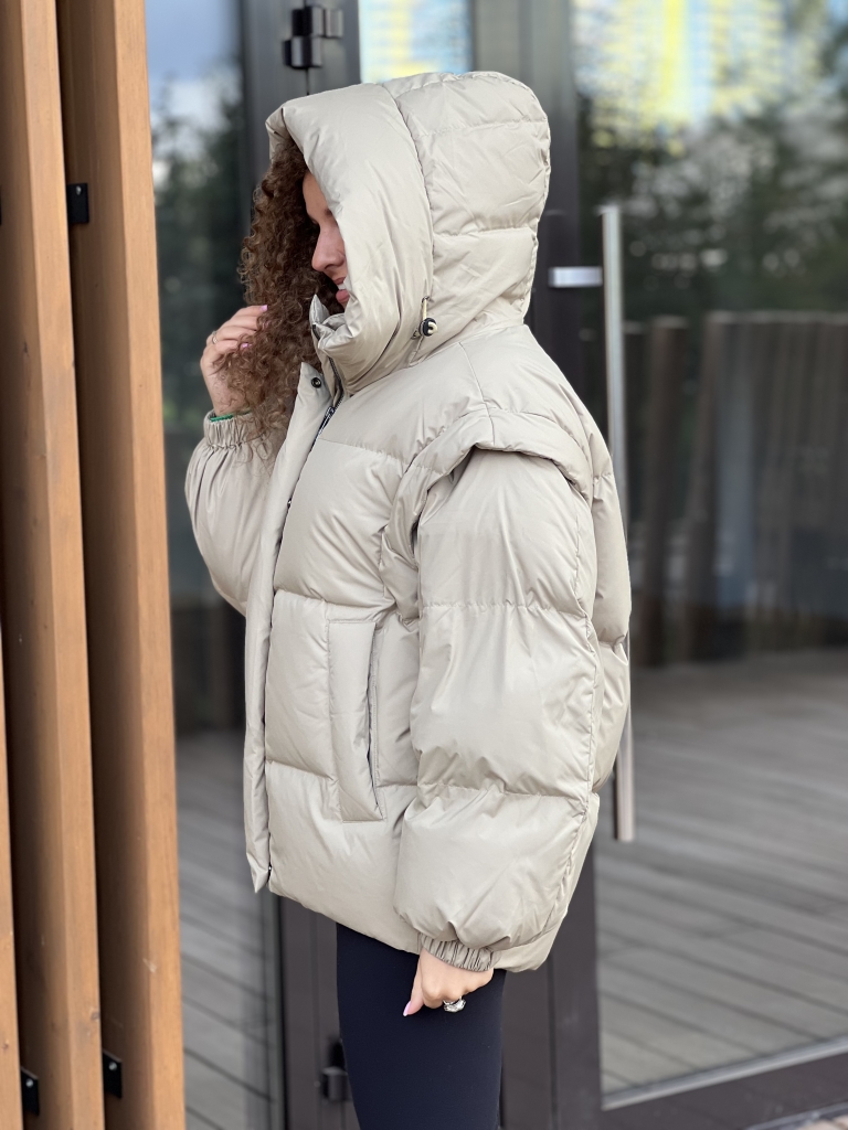 фото Пуховик-жилет с капюшоном 00-00002021 в Красноярске от магазина Style-Way
