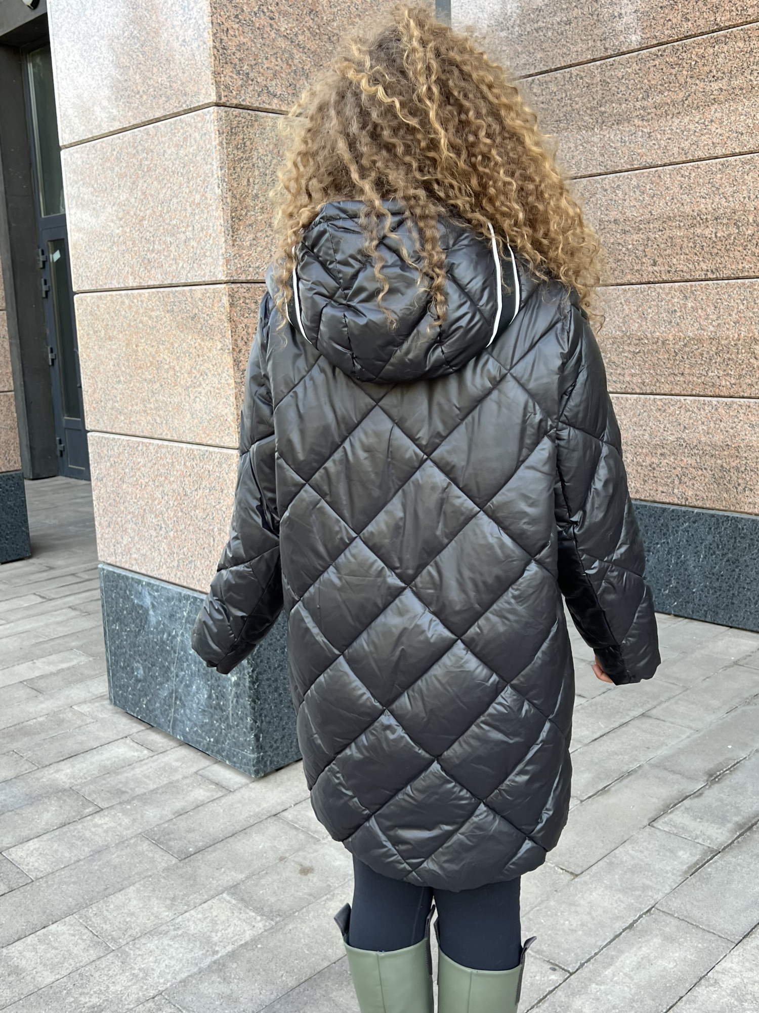 фото Пуховик с капюшоном 00-00001760 в Красноярске от магазина Style-Way