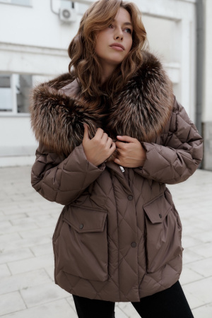 фото Пуховик с капюшоном из чернобурки 00-00002411 в Красноярске от магазина Style-Way